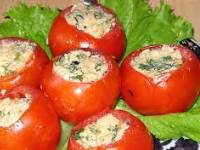 Помидоры, фаршированные салатом